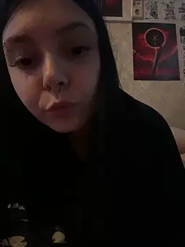 Snapshot of Pepe-pupu chatting on January 2025 03:40:01 PM Pepe-pupu online show from January 2025 03:40:01 PM