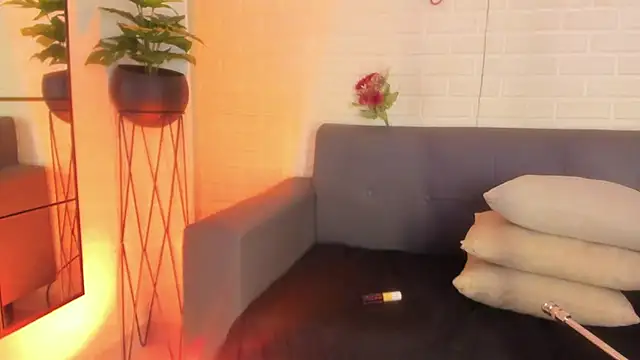 Snapshot of karina_gomez_18 chatting on September 2025 11:24:02 AM karina gomez 18 online show from September 2025 11:24:02 AM