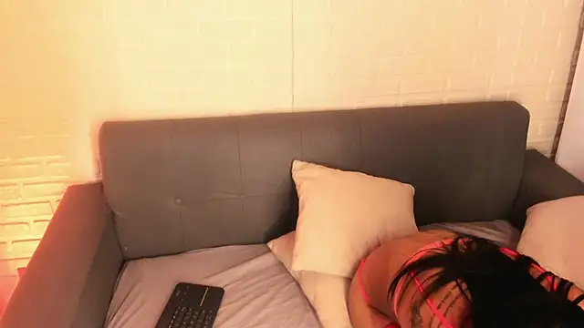 Snapshot of karina_gomez_18 chatting on November 2025 11:43:02 AM karina gomez 18 online show from November 2025 11:43:02 AM