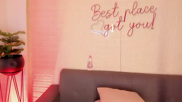 Snapshot of karina_gomez_18 chatting on November 2025 11:25:01 AM karina gomez 18 online show from November 2025 11:25:01 AM