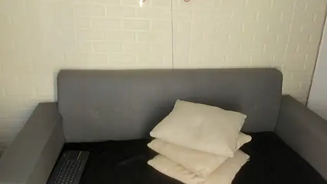 Snapshot of karina_gomez_18 chatting on January 2026 11:26:02 AM karina gomez 18 online show from January 2026 11:26:02 AM