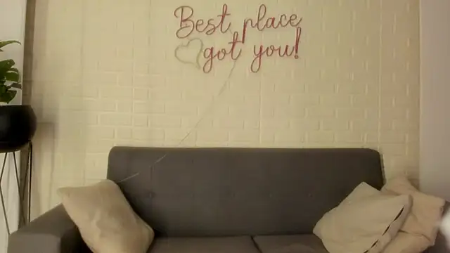 Snapshot of karina_gomez_18 chatting on February 2026 11:36:01 AM karina gomez 18 online show from February 2026 11:36:01 AM