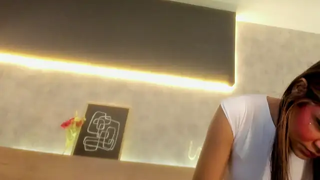 Snapshot of karina_gomez_18 chatting on February 2026 11:40:01 AM karina gomez 18 online show from February 2026 11:40:01 AM