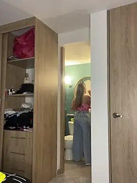 Issabela G1 online show from January 2025 01:32:01 AM