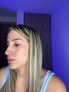 Issabela G1 online show from March 2025 05:31:02 AM