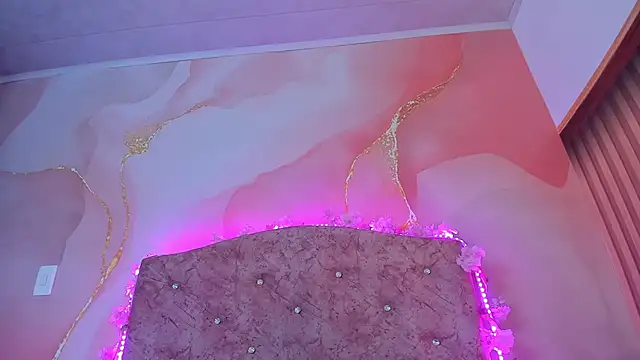 Bella  sweet online show from February 2025 06:52:02 PM