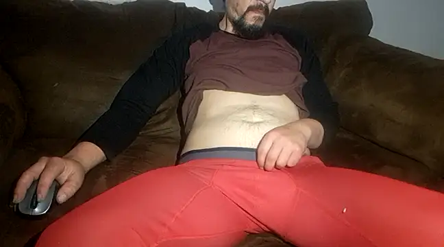 Snapshot of Curved4Pleasure chatting on December 2024 06:12:01 PM Curved4Pleasure online show from December 2024 06:12:01 PM