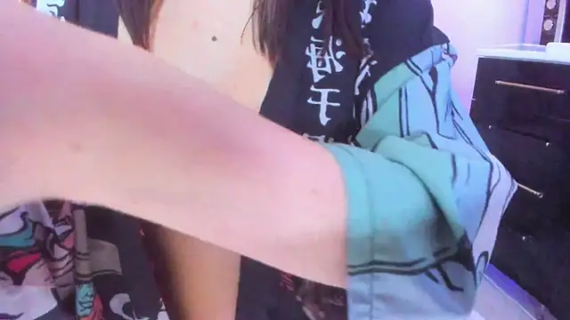 Dollyaa online show from January 2025 11:57:01 AM