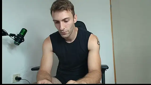 Snapshot of Ian_997 chatting on July 2026 06:51:01 AM Ian 997 online show from July 2026 06:51:01 AM