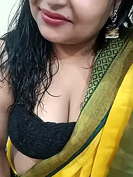 Snapshot of Ashwini_Gowda_91 chatting on February 2025 05:37:01 PM Ashwini Gowda 91 online show from February 2025 05:37:01 PM