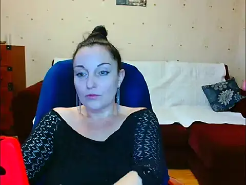Alice3694 online show from March 2026 04:18:01 AM