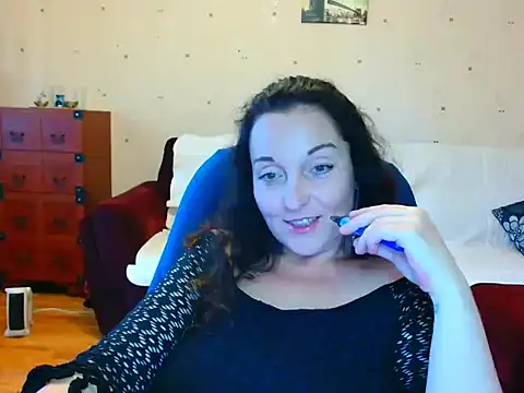 Snapshot of Alice3694 chatting on May 2026 06:41:02 AM Alice3694 online show from May 2026 06:41:02 AM