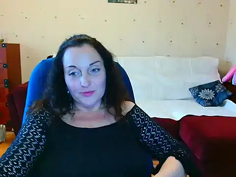 Snapshot of Alice3694 chatting on May 2026 06:42:02 AM Alice3694 online show from May 2026 06:42:02 AM