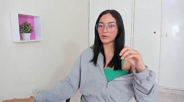 ASIAM BRUNET online show from March 2025 12:56:01 PM