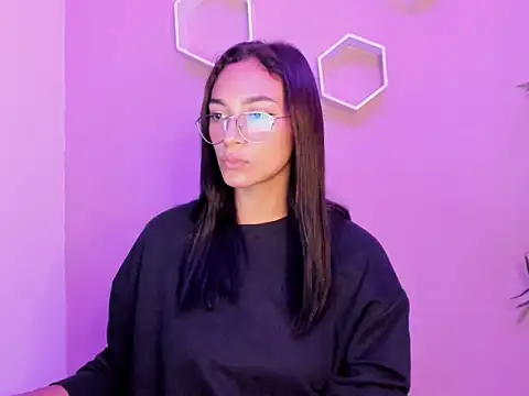 ASIAM BRUNET online show from March 2026 01:06:02 PM