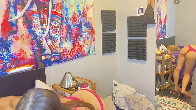 alijones 18 online show from March 2025 11:43:01 PM