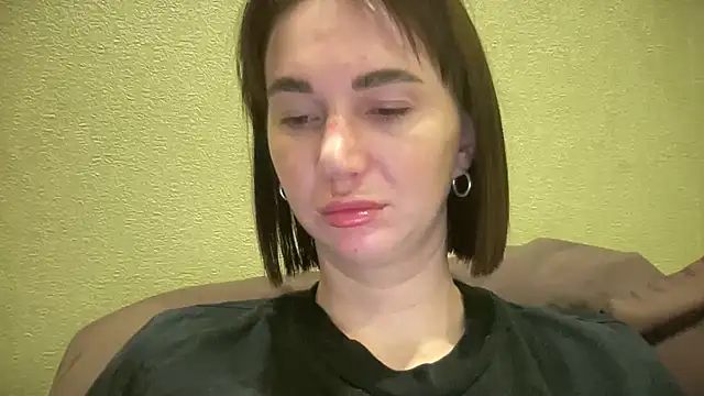 EvilDemon94 online show from April 2026 05:28:01 PM