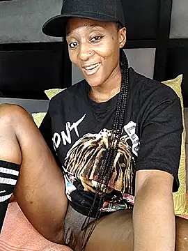 Snapshot of Lucy_Blacksilk chatting on March 2025 02:23:01 PM Lucy Blacksilk online show from March 2025 02:23:01 PM