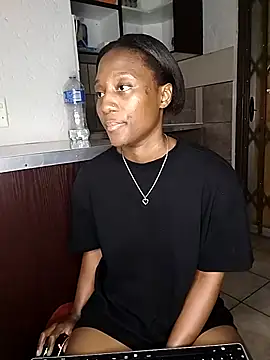 Snapshot of Lucy_Blacksilk chatting on September 2025 11:49:02 PM Lucy Blacksilk online show from September 2025 11:49:02 PM