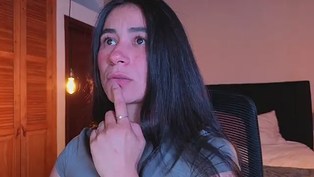 ChloeTurner  online show from February 2026 08:15:01 PM