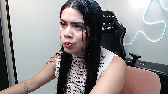 team dinamite69 online show from March 2025 02:23:02 PM