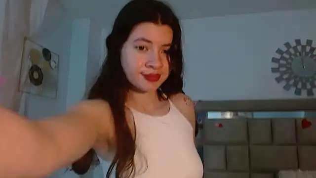 zoecruzz online show from March 2025 08:16:02 PM