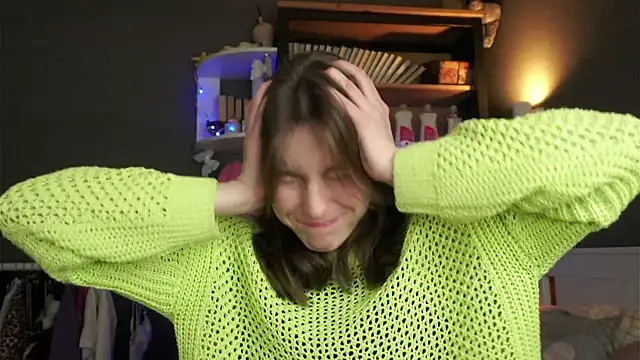 Snapshot of DarylBarks chatting on February 2026 01:13:01 AM DarylBarks online show from February 2026 01:13:01 AM