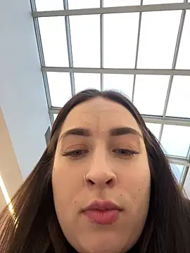 Snapshot of Holly_Play chatting on December 2024 12:26:01 PM Holly Play online show from December 2024 12:26:01 PM