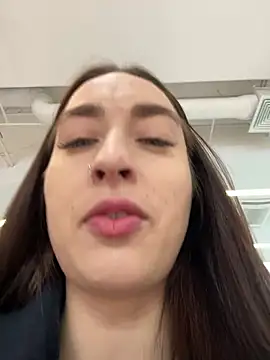 Snapshot of Holly_Play chatting on January 2025 09:13:02 AM Holly Play online show from January 2025 09:13:02 AM
