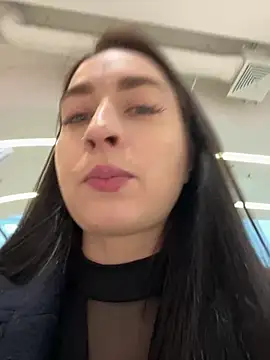 Snapshot of Holly_Play chatting on January 2025 08:29:02 AM Holly Play online show from January 2025 08:29:02 AM