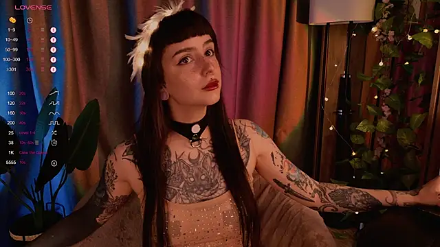 MichaellaMoon online show from January 2025 07:37:01 PM