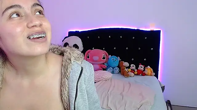 Bonny Bonss online show from June 2026 10:40:02 PM