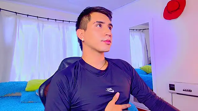 Chris Maddox online show from December 2025 06:46:02 PM