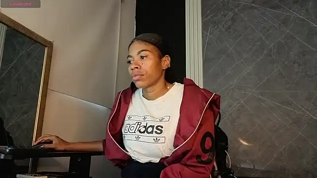 YummyDuooo online show from October 2025 12:05:01 PM