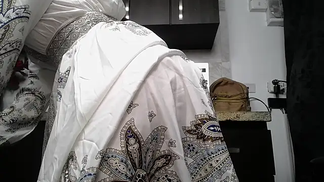 shantala krisha online show from December 2025 06:14:03 PM