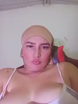Snapshot of Celeste_camila18 chatting on July 2026 06:09:01 AM Celeste camila18 online show from July 2026 06:09:01 AM