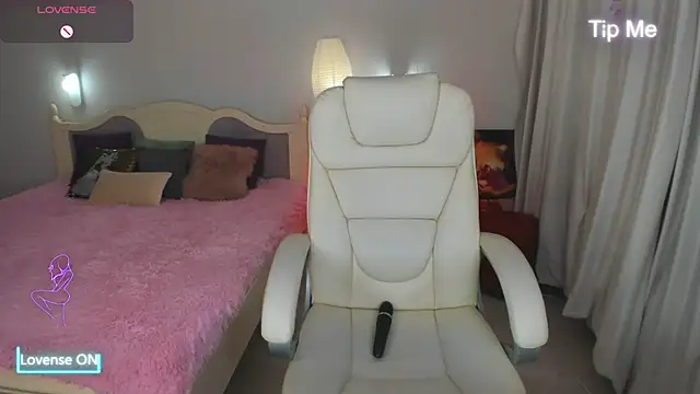 Miss Elia online show from February 2025 05:22:02 PM