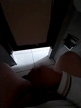 Snapshot of Whiper2024 chatting on November 2025 08:41:02 PM Whiper2024 online show from November 2025 08:41:02 PM