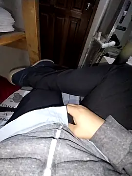 Snapshot of Whiper2024 chatting on November 2025 06:18:01 PM Whiper2024 online show from November 2025 06:18:01 PM