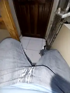 Snapshot of Whiper2024 chatting on February 2026 06:19:01 PM Whiper2024 online show from February 2026 06:19:01 PM