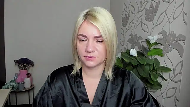 MariaSttone online show from November 2025 09:33:01 AM