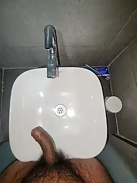 rahulGJ03 online show from December 2024 08:47:01 PM