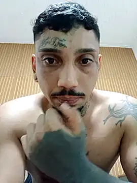 Snapshot of Guihenrick chatting on February 2026 10:50:02 PM Guihenrick online show from February 2026 10:50:02 PM