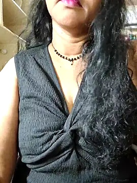 Snapshot of Bangarupapa chatting on April 2026 04:26:01 PM Bangarupapa online show from April 2026 04:26:01 PM