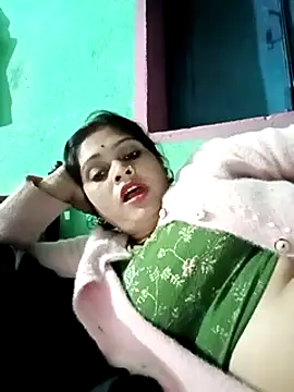 Snapshot of Chandni chatting on February 2025 08:44:02 PM Chandni online show from February 2025 08:44:02 PM