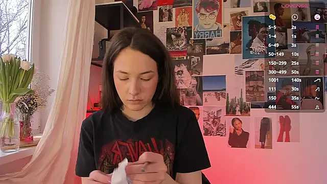 MonicaRocket online show from December 2024 11:28:02 AM