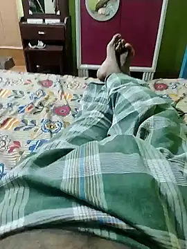 Snapshot of Tamilandteluguboy14 chatting on January 2025 06:24:02 PM Tamilandteluguboy14 online show from January 2025 06:24:02 PM