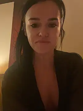 English-Chloe96 online show from February 2025 05:39:01 PM