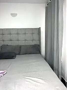 prettiepearl online show from September 2025 06:37:02 AM