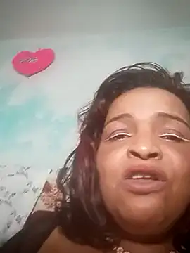 Snapshot of _violetta_- chatting on March 2025 01:25:02 AM  violetta - online show from March 2025 01:25:02 AM